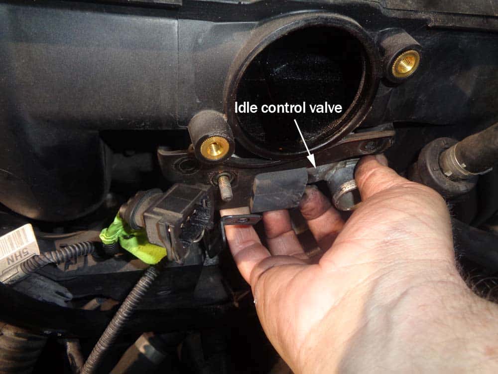 See U2250 repair manual